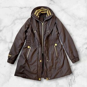 Coogi Puffer Coat Brown Gold Full Zip & Snap Button Jacket Spellout Wmn’s M Cozy